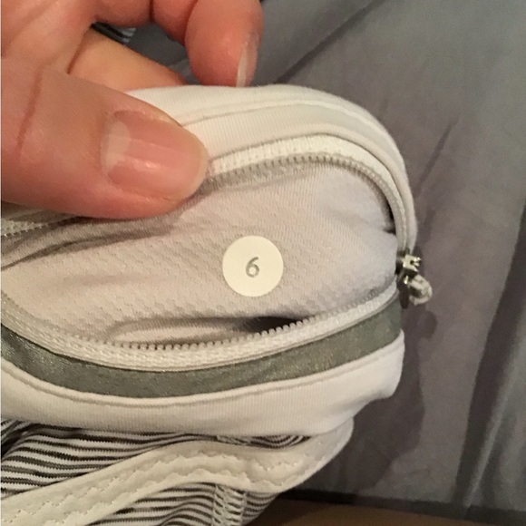 Sz 6 - 4 x Lululemon Leggings - Picture 4 of 12